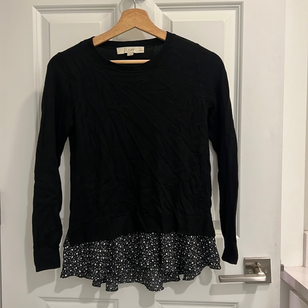 LOFT NAVY WORK BLOUSE WITH PATTERN ACCENTS